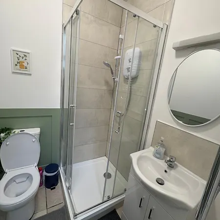The At The Ballinadee Bus Apartment Cork
